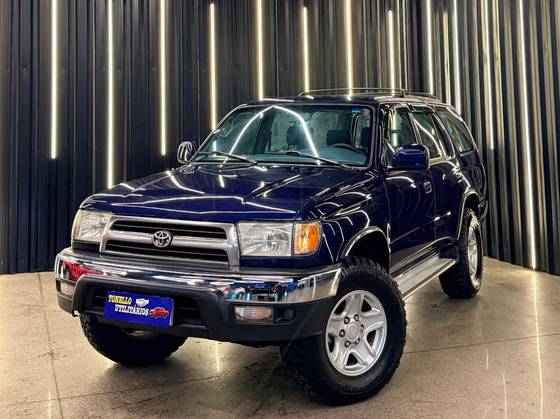 TOYOTA HILUX SW4 3.0 4X4 8V TURBO DIESEL 4P MANUAL TOYOTA HILUX SW4 3.0 4X4 8V TURBO DIESEL 4P MANUAL